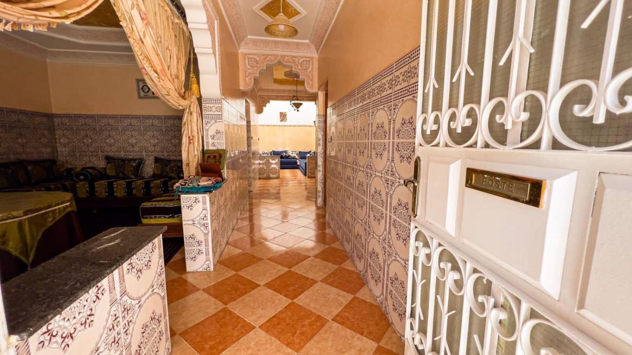 Dar Haut De Gamme Et A Un Prix Imaginaire Hostcom For Families Only Oujda Buitenkant foto