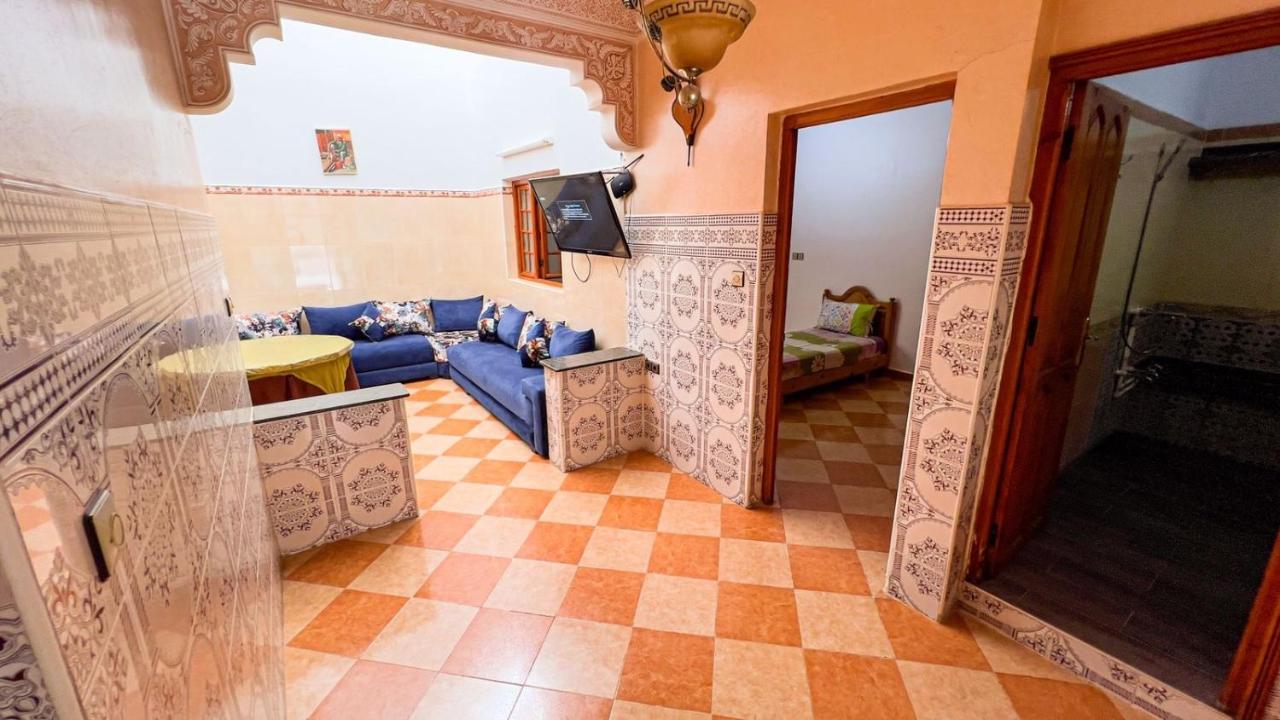 Dar Haut De Gamme Et A Un Prix Imaginaire Hostcom For Families Only Oujda Buitenkant foto